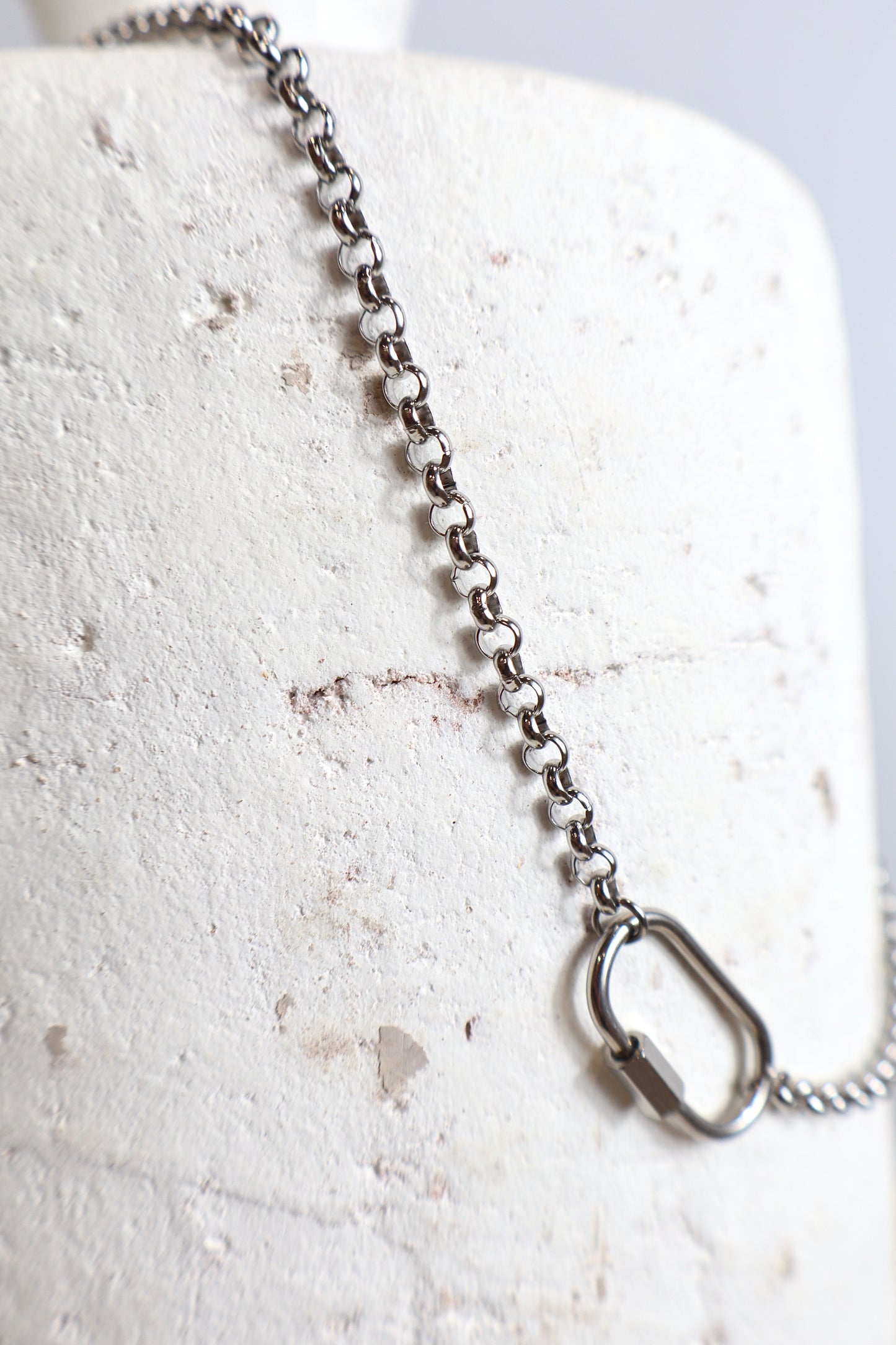 Circle link charm necklace silver